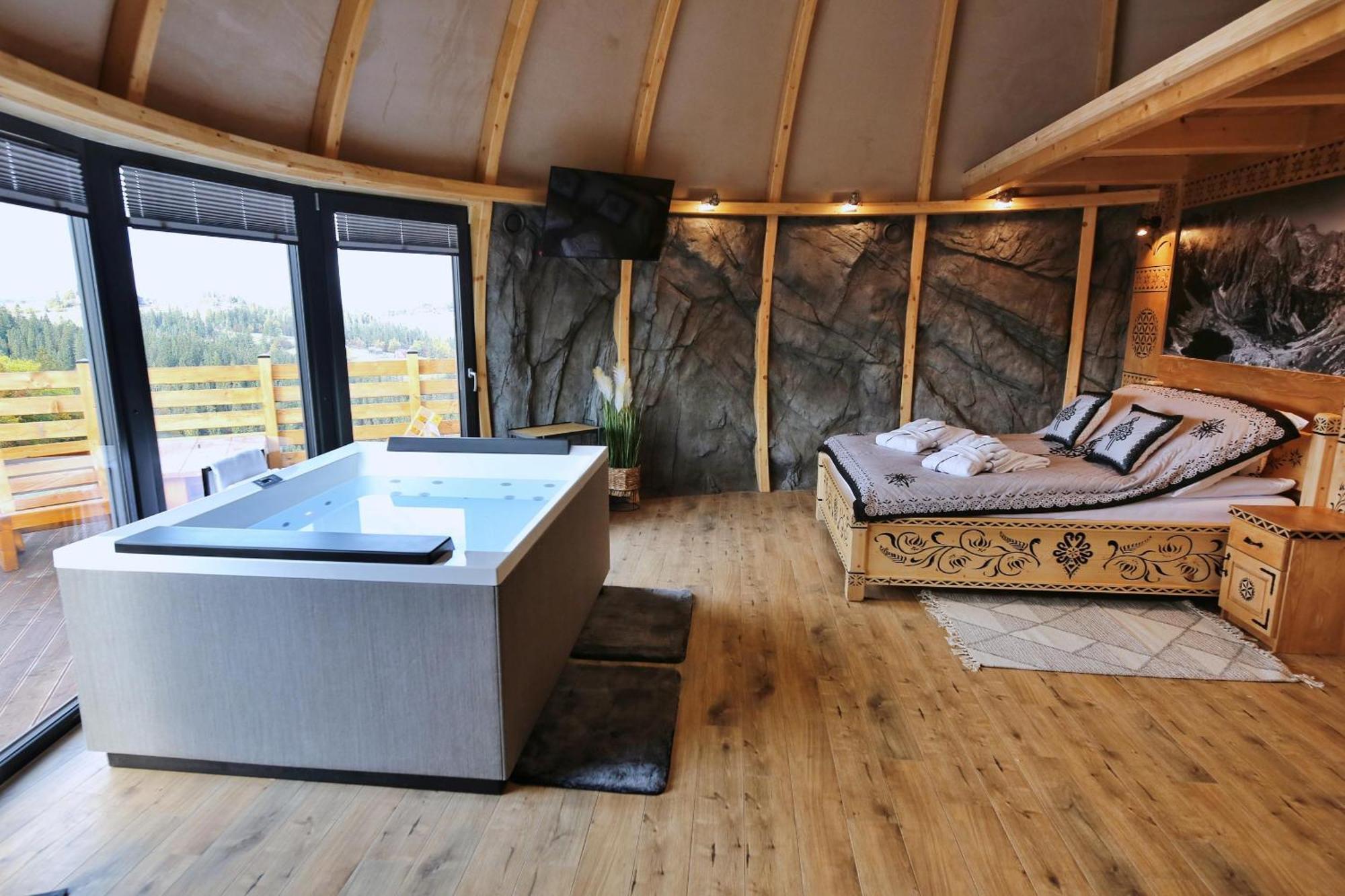 Hotel Tatry Mountain Glamp Z Jacuzzi à Zakopane Extérieur photo